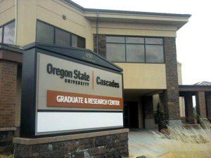 The new OSU-Cascades Graduate and Research Center located at 650 southwest Columbia street in Bend, Oregon. (Photo by Lauren Hamlin | The Broadside)
