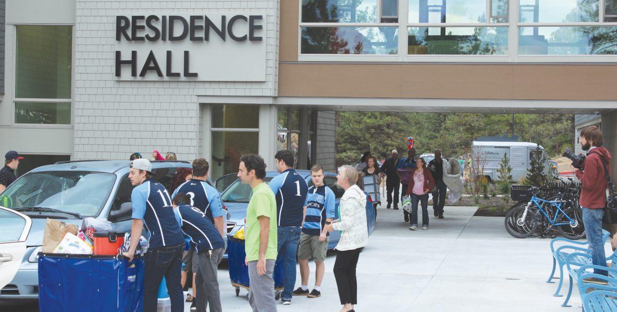 Students+moving+into+the+new+residence+hall+on+September+17%2C+2015.