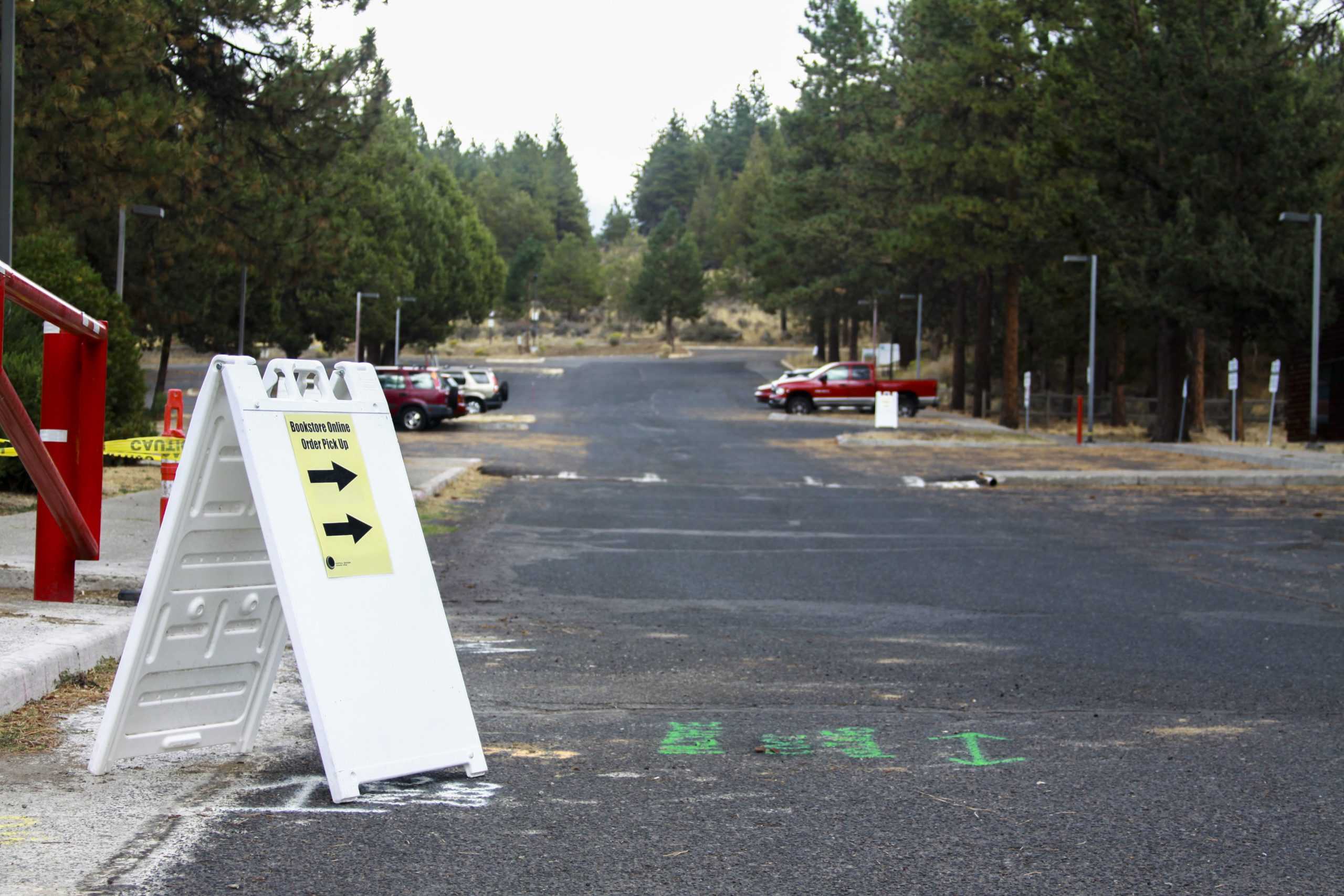 Drive Through COCC Bookstore – Photo Gallery
