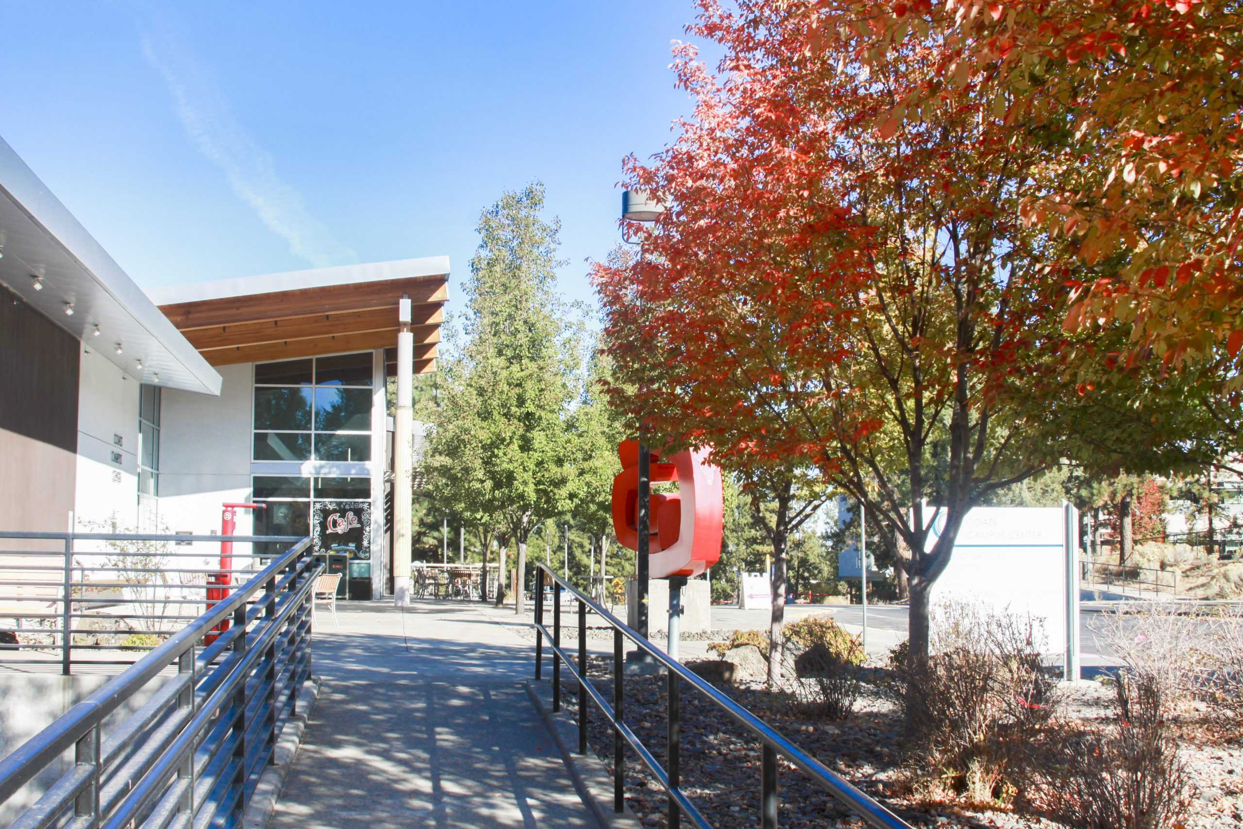 Fall at the COCC Campus – Photo Gallery