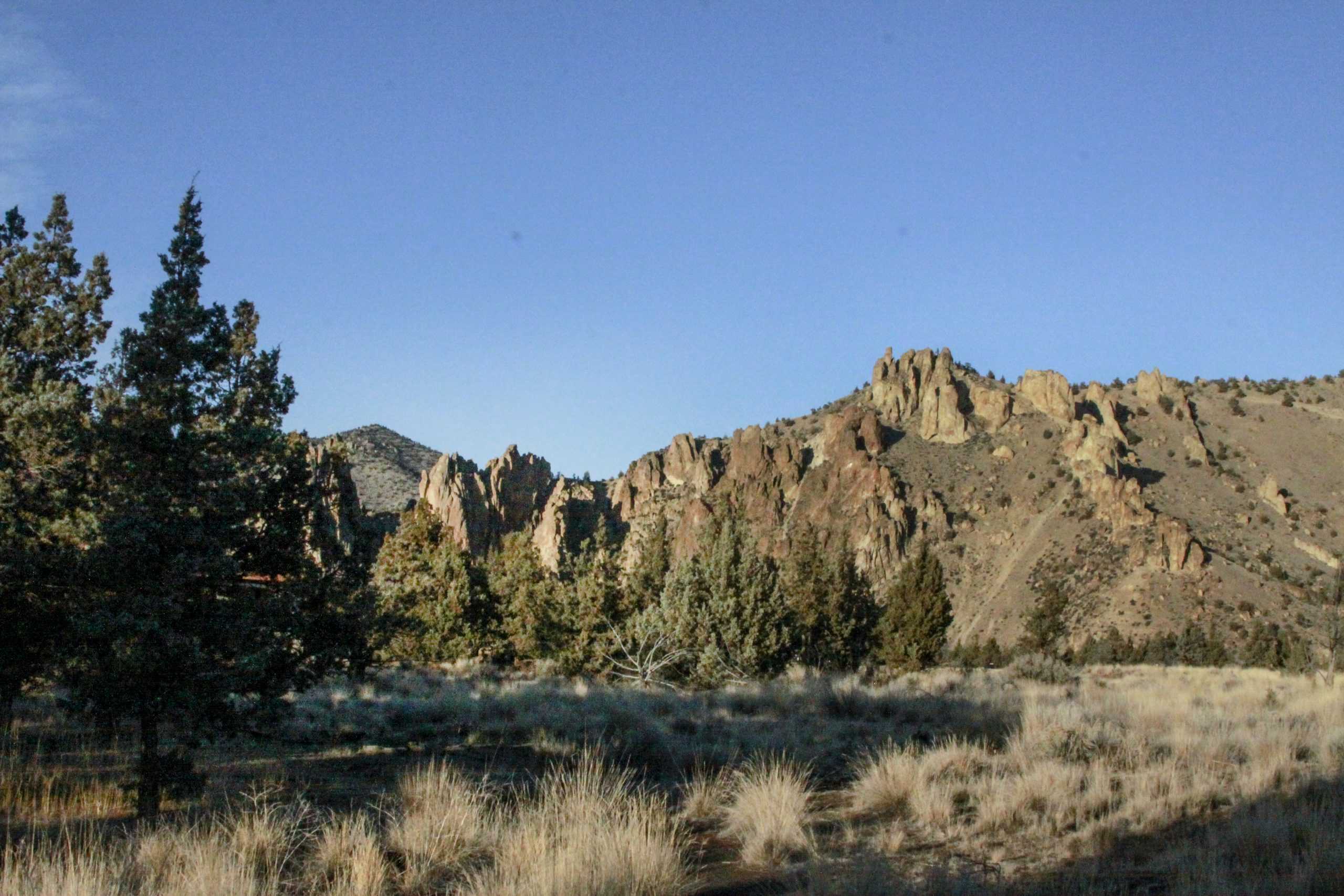 The sights, hikes, and history of Smith Rock – Photo Gallery