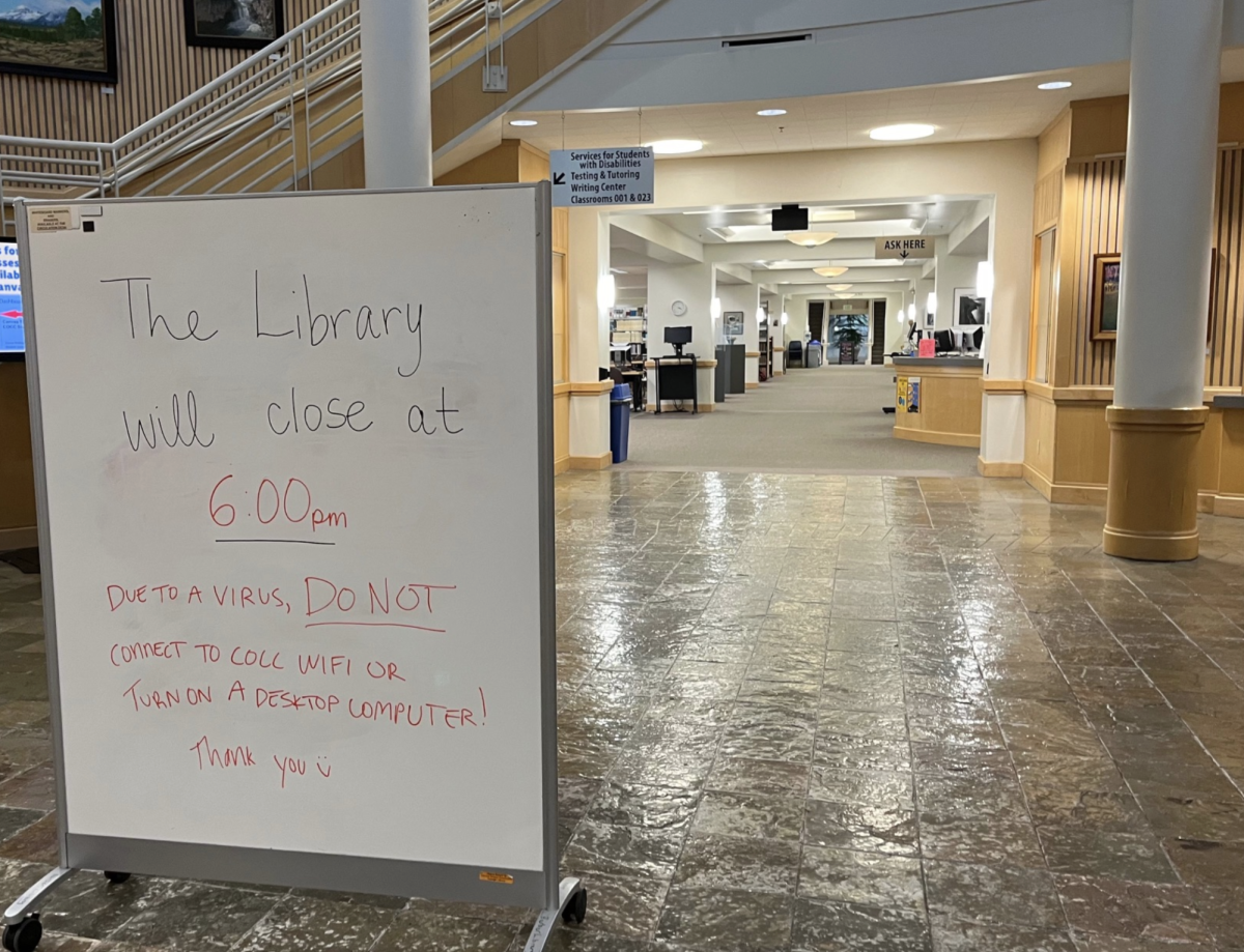 Students navigated a technological delay at the Barber Library on COCCs Bend campus.
