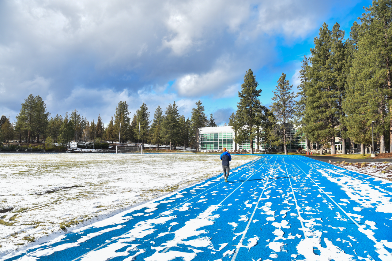 Mid-November snowfall on Bend campus