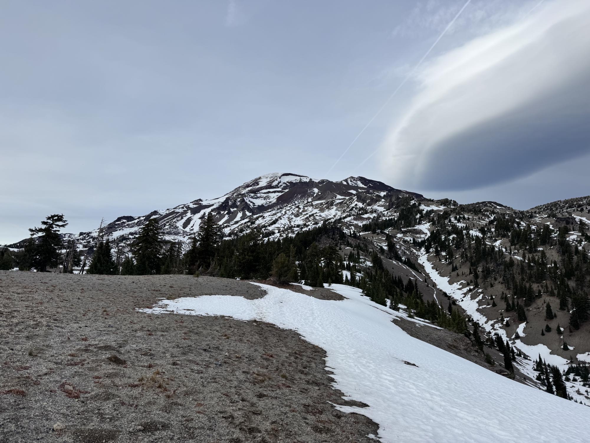 An alpine trek to South Sister